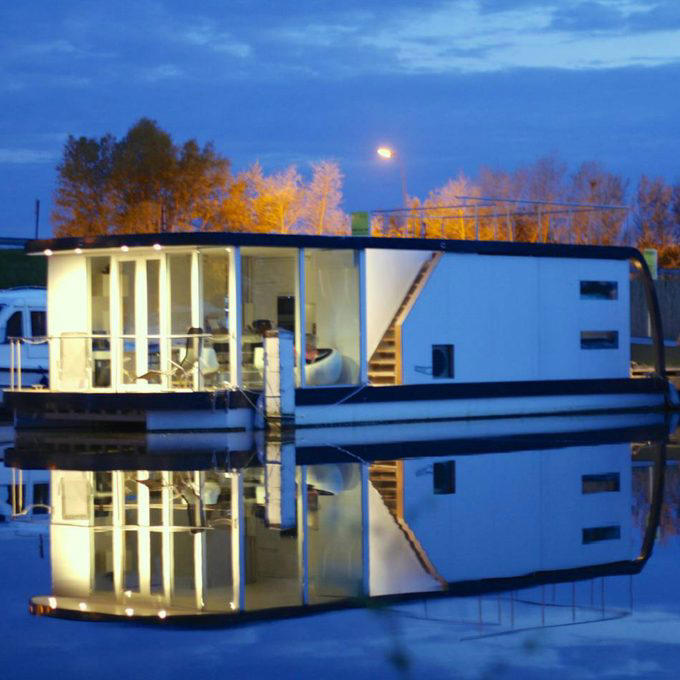 50 Tiny Houses That Actually Float