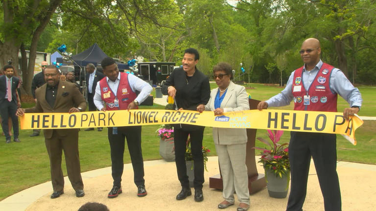 Music Icon Lionel Richie Makes A Trip Home to Tuskegee to Open Hello Park