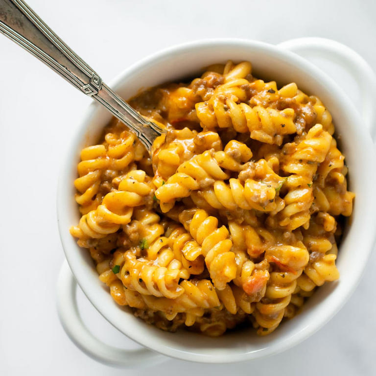 One Pot Creamy Beef Pasta