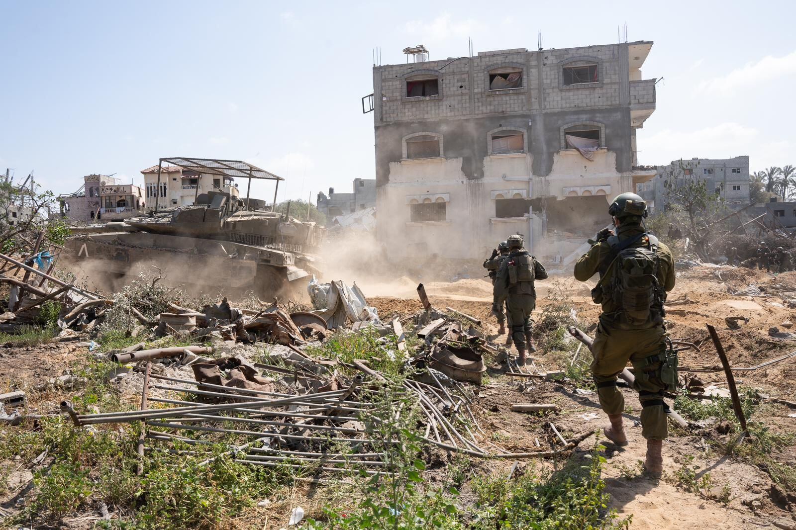 israel lanza nuevo ataque contra irán: reportan “fuertes explosiones” en isfahán