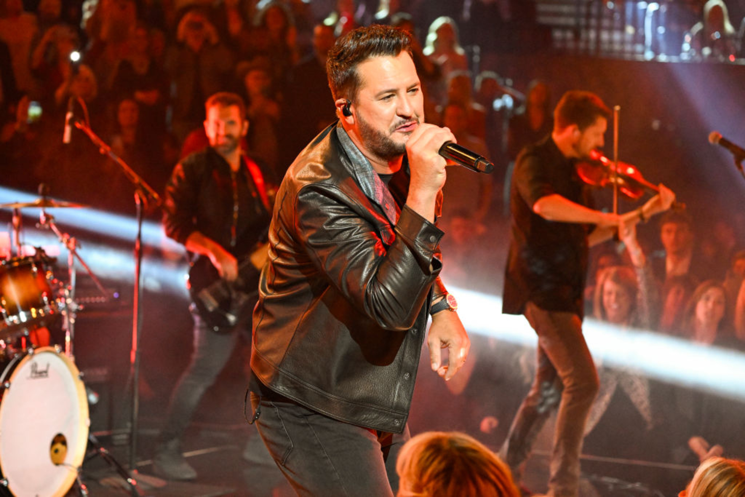 <p>In 2013, Luke Bryan notched a #1 hit with this contemplative song about the aftermath of losing a loved one. What fans didn't know at the time, though, was that the song was co-written by Chris Stapleton, who was gearing up to become one of country music's most beloved voices. </p><p>You may also like: <a href='https://www.yardbarker.com/entertainment/articles/20_facts_you_might_not_know_about_young_frankenstein/s1__37661038'>20 facts you might not know about 'Young Frankenstein'</a></p>