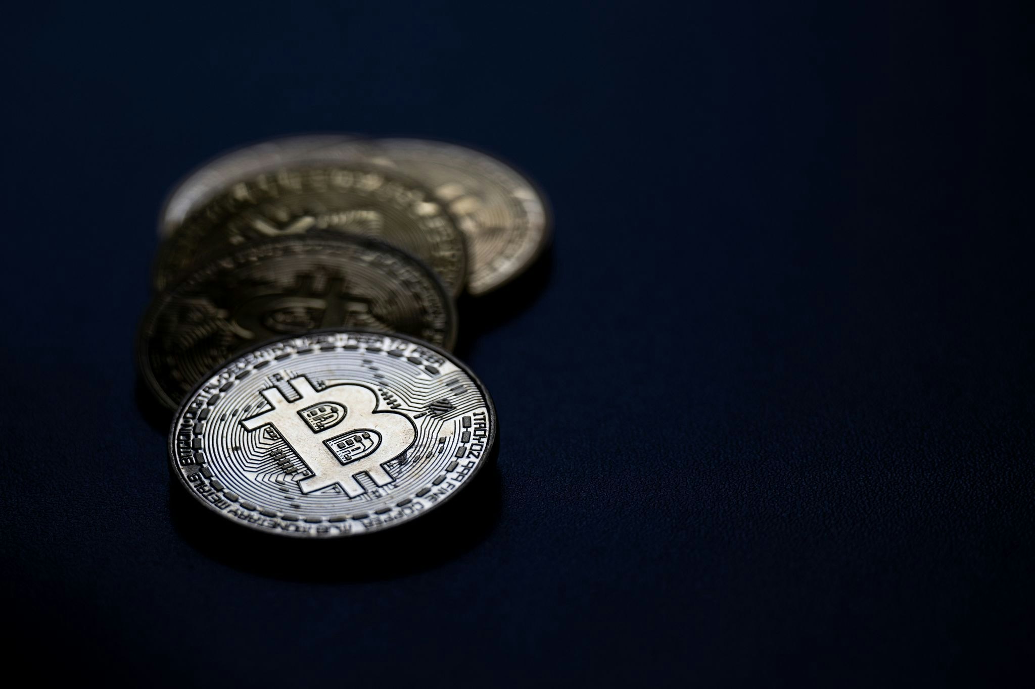 kryptowährung: rekordhoch oder absturz: wie geht es mit dem bitcoin weiter?