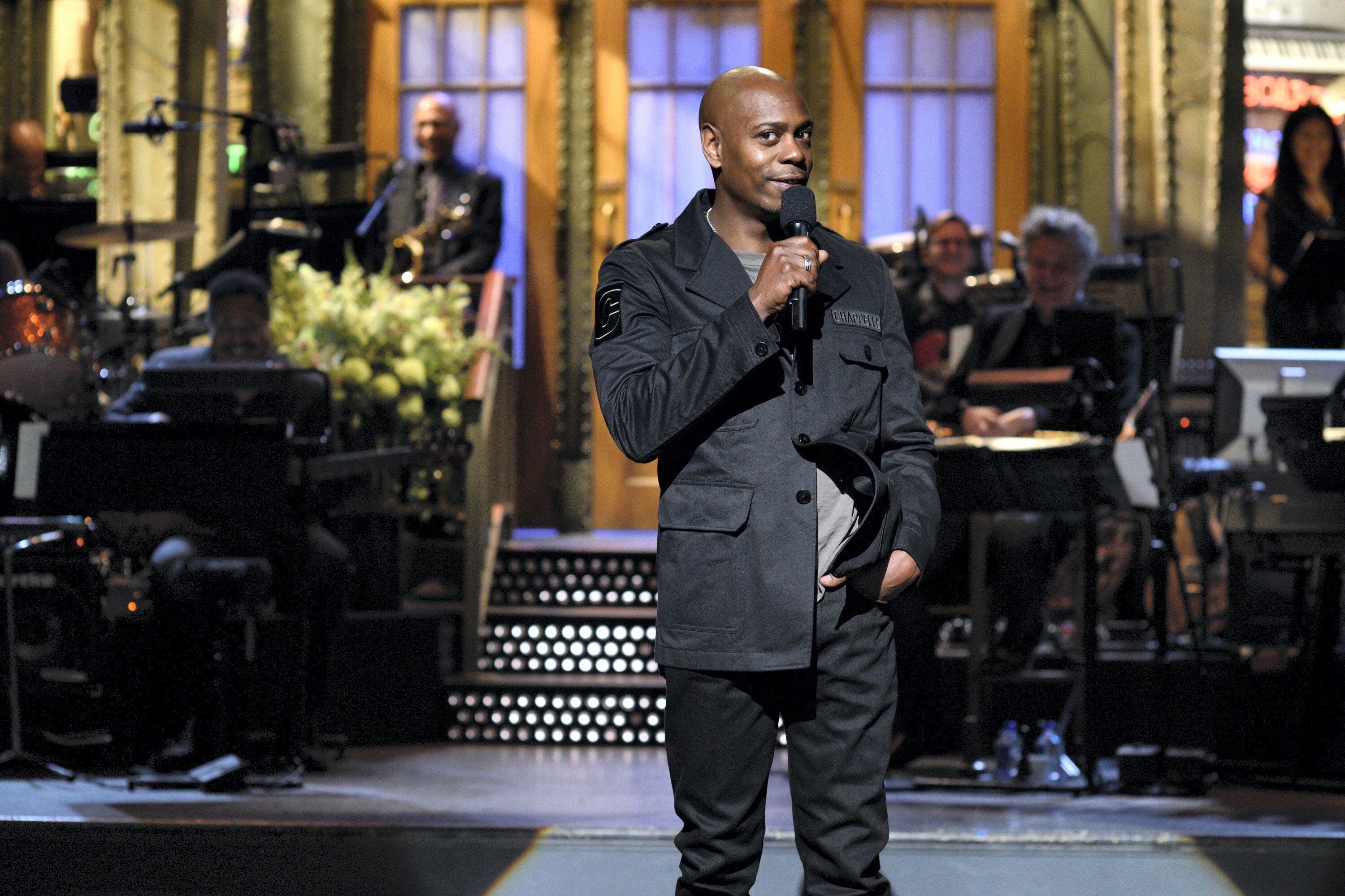 dave chappelle announces first abu dhabi gig as part of comedy week