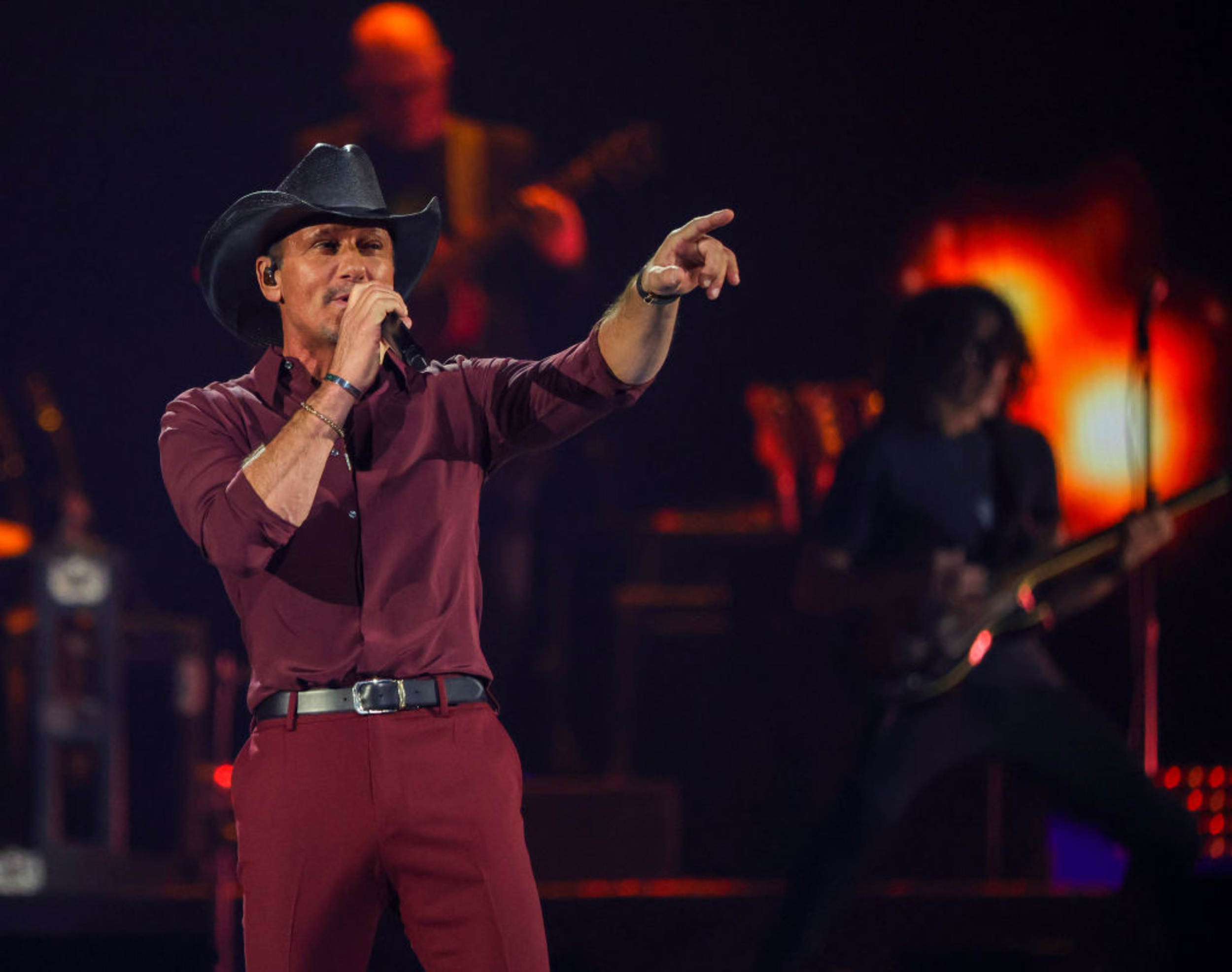 <p>In 2016, Tim McGraw put a tear in the eye of listeners everywhere with "Humble and Kind," a song that reminds us about the important things in life. It was written by Lori McKenna, a prolific singer-songwriter who's penned hits for Little Big Town and countless other artists, who recorded her own version of the song later that year. </p><p>You may also like: <a href='https://www.yardbarker.com/entertainment/articles/the_best_songs_released_by_black_artists_in_the_90s/s1__39082418'>The best songs released by Black artists in the '90s</a></p>