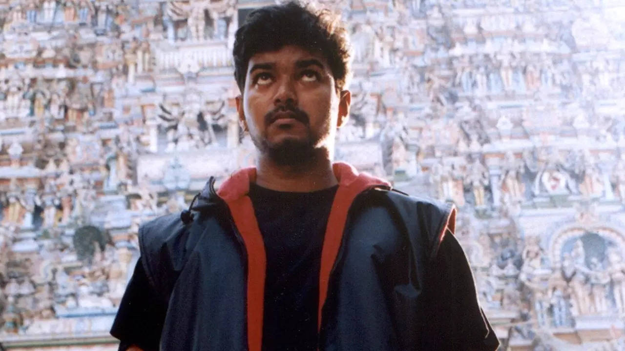 'ghilli' re-release: vijay's blockbuster film set for a massive opening, inches towards rs 3 crore in its pre-sales