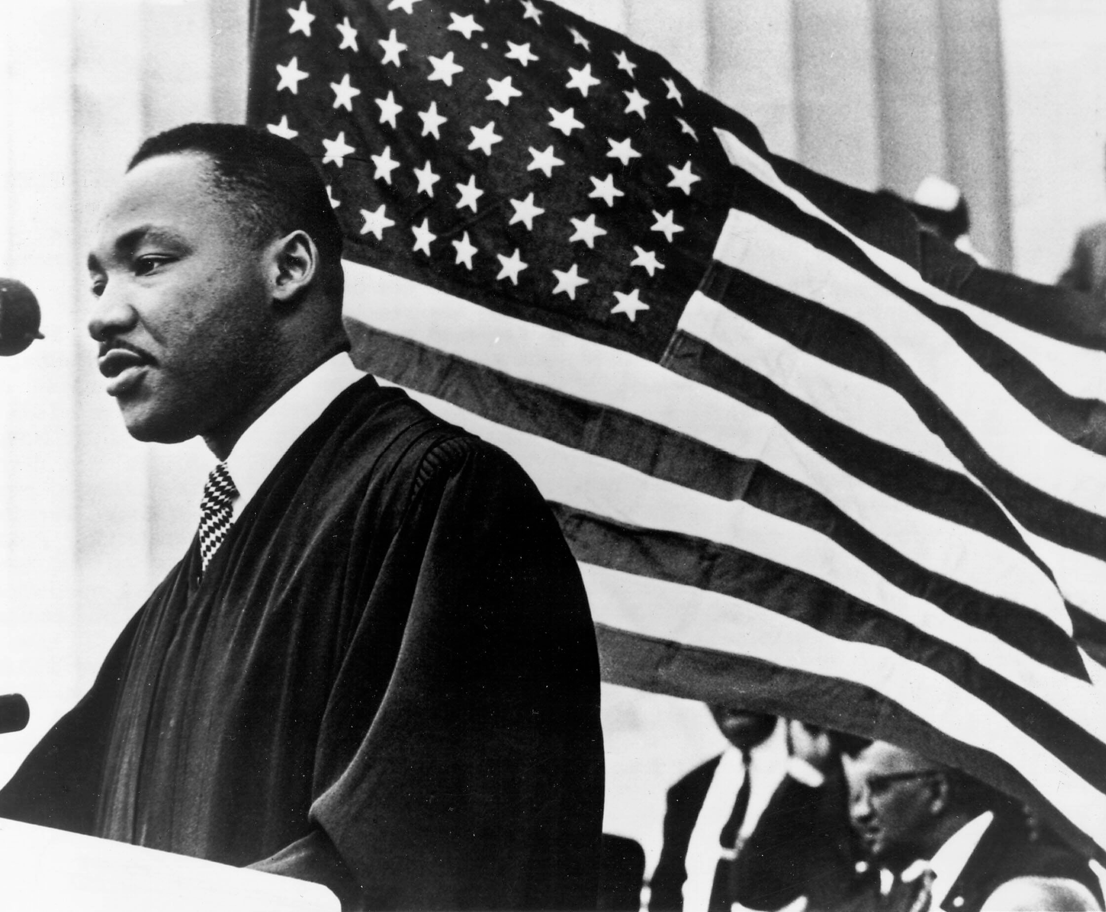 Nel 1968, il leader dei diritti civili Martin Luther King Jr. morì senza testamento. Tuttavia, non aveva un grande patrimonio. Aveva donato i 50.000 dollari ricevuti per aver vinto il Premio Nobel per la pace e la maggior parte dei diritti d'autore dei suoi libri. Il suo patrimonio finì per essere controllato dai figli.
