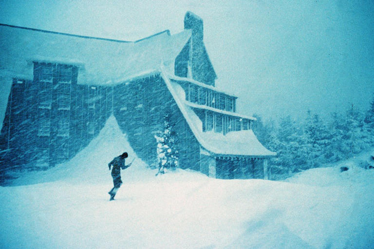 Fire breaks out at iconic Oregon hotel featured in ‘The Shining’