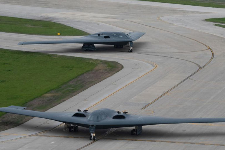 US gathers almost all nuclear stealth bombers in massive show of force ...