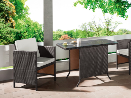 lidl tiene el conjunto de mesa y sillones para jardín con el que desayunar, comer y cenar al fresco