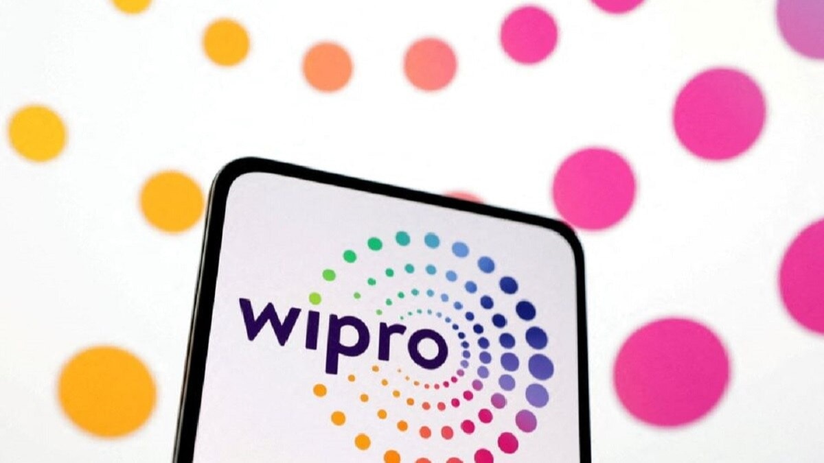 wipro q4 results: net profit falls 8% to rs 2,835 crore
