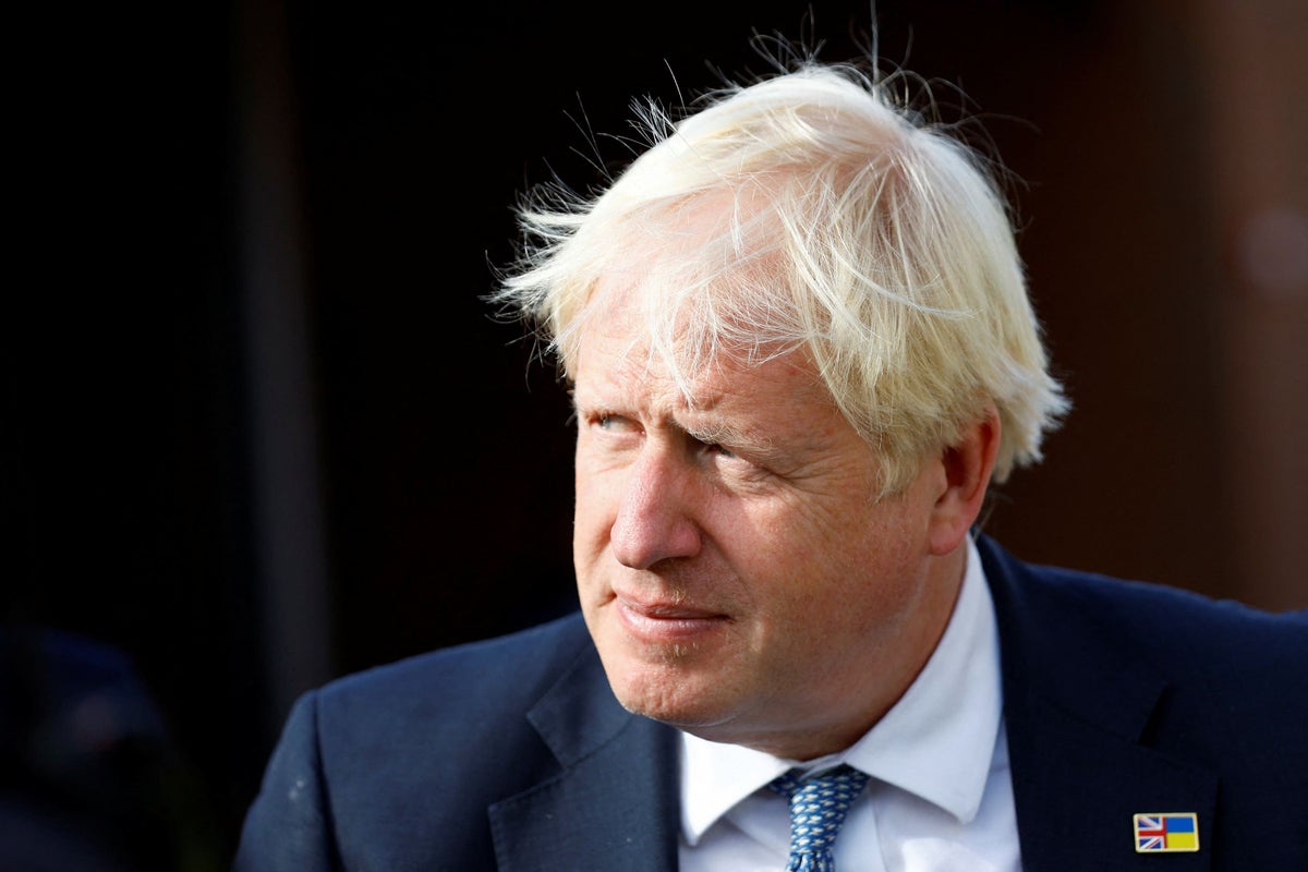 boris johnson breached rules by being ‘evasive’ about links to hedge fund
