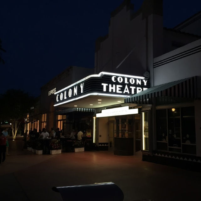 Located on Lincoln Road, the Colony Theatre is a prime example of Art Deco architecture in South Beach. Built in 1935, it features a striking facade adorned with geometric patterns, streamlined curves, and neon lights, making it a standout landmark in the area.]]>
