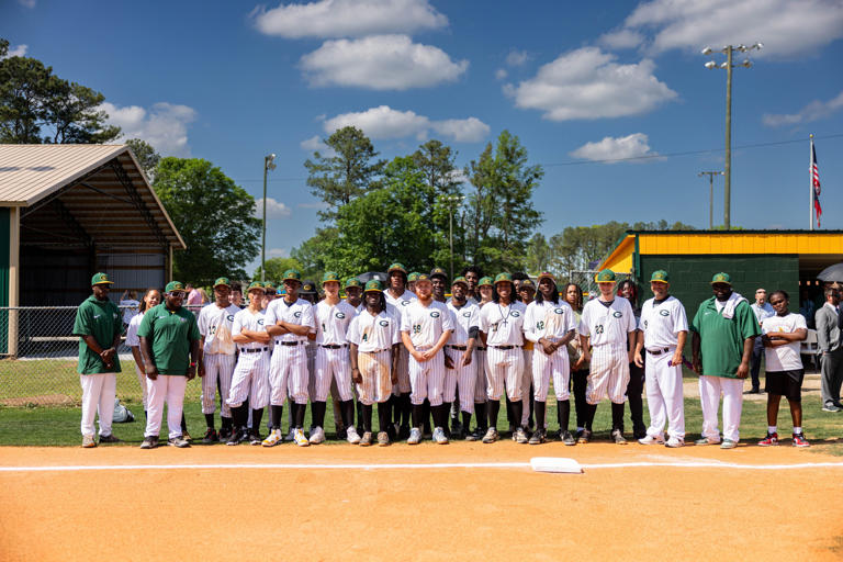 Atlanta Braves refurbishes Griffin High School’s baseball, softball ...