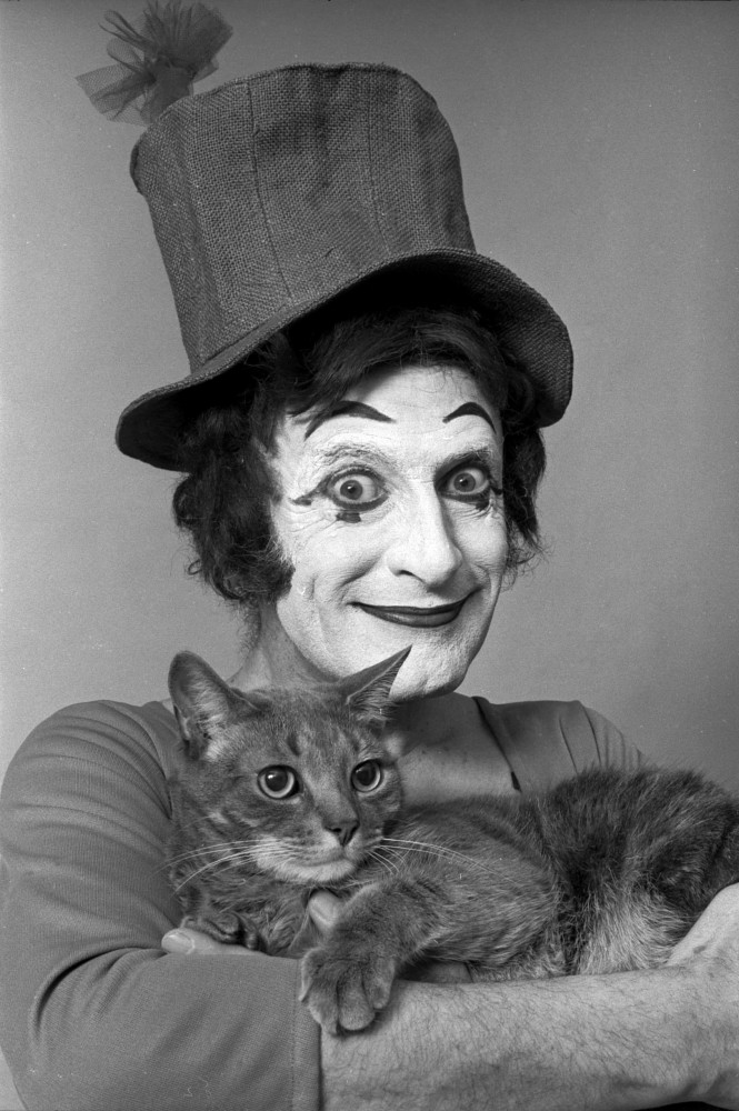 People Are Ouuuuutraged Over "Jimmy Kimmel Live!" Being Blocked From