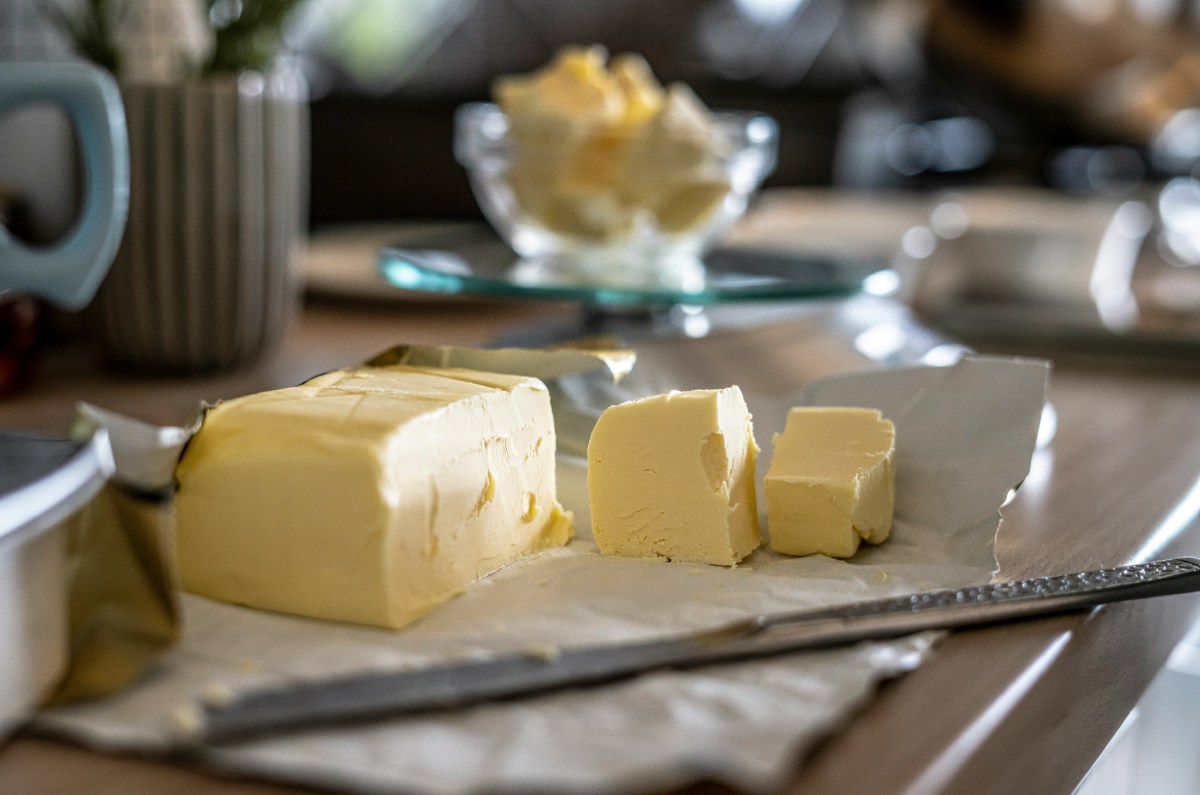 mantequilla vs margarina: ¿cuáles son sus diferencias y sus usos?