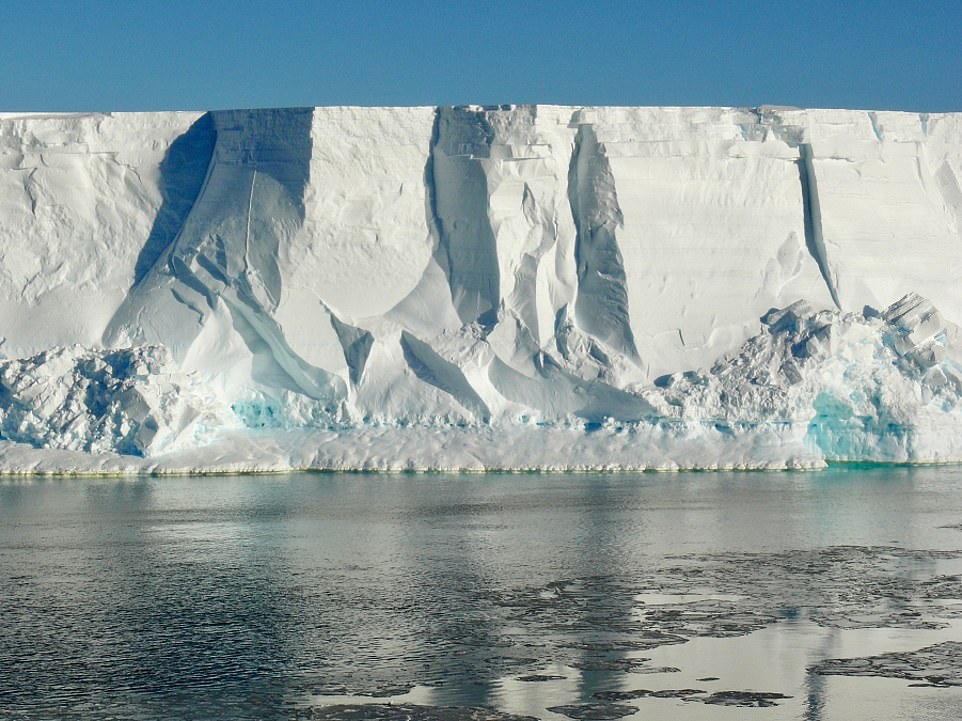 Antarctic ice shelf that jumps twice a day could trigger an icequake