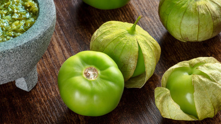 The Proper Way To Store Fresh Tomatillos