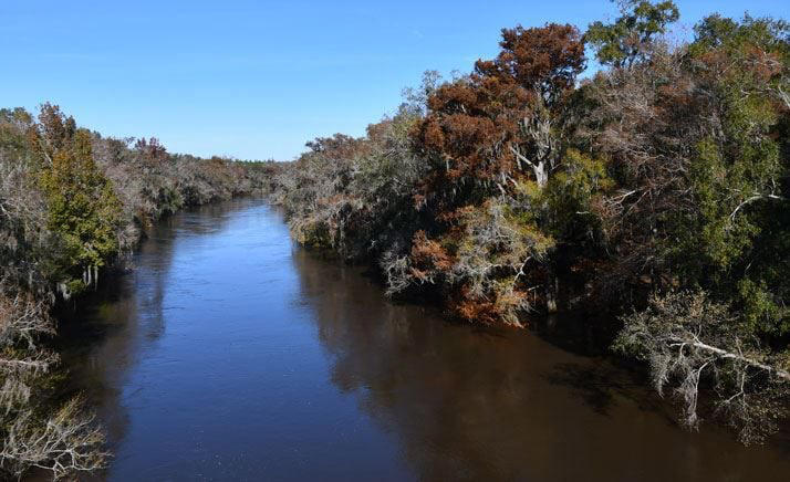 Boat ramps close as waters rise on the Suwannee River