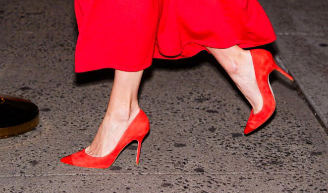 Karlie Kloss Gets Fiery in Red Shoes at Carolina Herrera's Good Girl ...