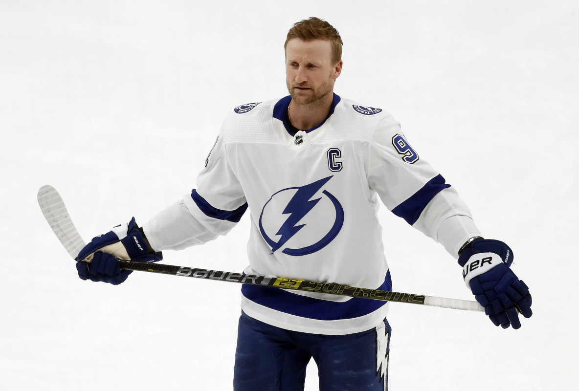 NHL Rumor Roundup: The Latest On Steven Stamkos And Mike Matheson