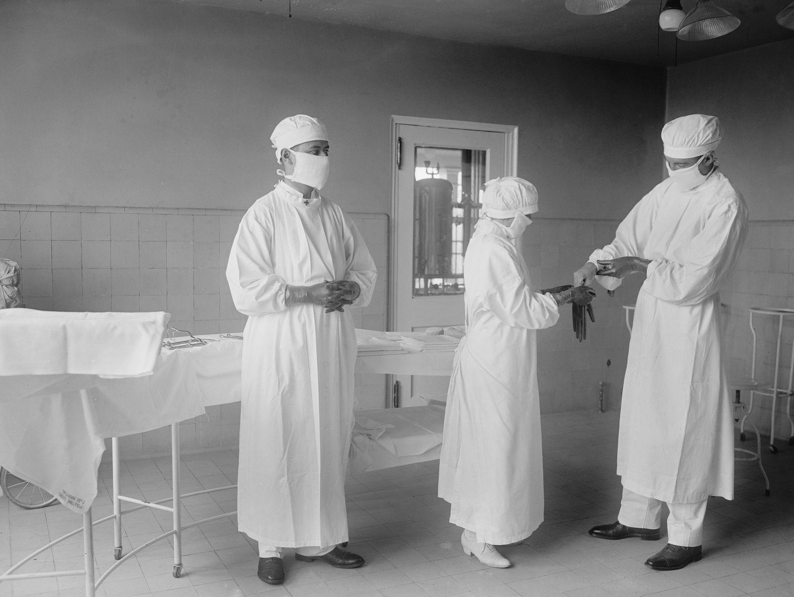 <p>Surgery in the 20th century was much more advanced than in previous eras. It was safer and more successful, and could tackle a wider range of conditions, including certain <a href="https://www.verywellhealth.com/the-history-of-surgery-timeline-3157332">transplants</a> and plastic surgery.</p>