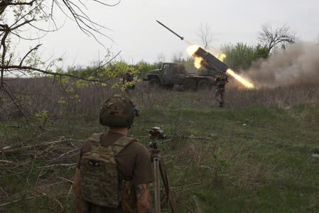Russia Has Lost 4,180 Troops, 31 Tanks in Ukraine Since Sunday: Kyiv<br><br>
