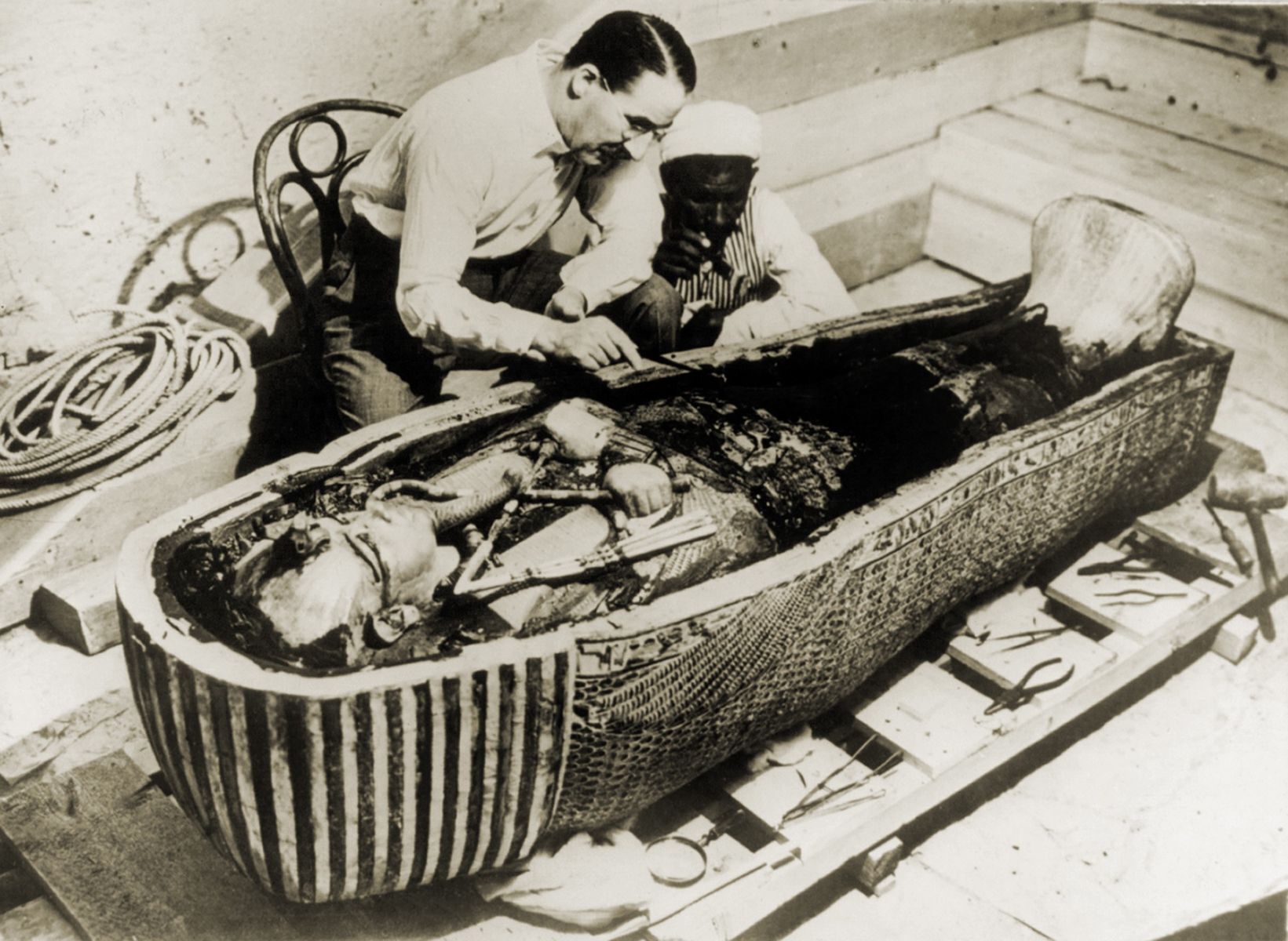 <p>In November 1922, Howard Carter (left), a British Egyptologist, and his team began excavating the tomb of <a href="https://www.nationalgeographic.org/thisday/nov4/king-tuts-tomb-discovered/">King Tutankhamun</a> (aka King Tut) in Egypt’s Valley of the Kings. Not long after, they discovered his tomb, filled with golden treasures, along with his sarcophagus and mummy.</p>