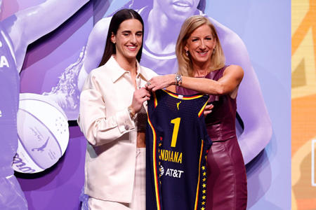 Caitlin Clark reportedly expecting Nike endorsement deal worth $20m<br><br>