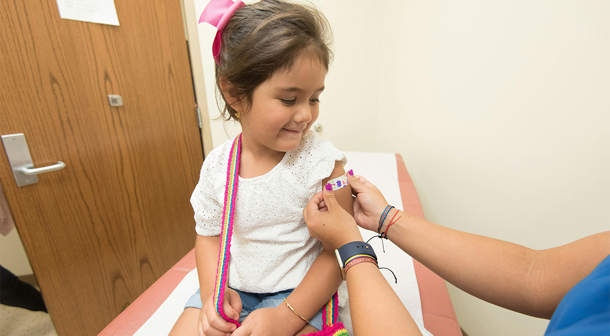la vacunación infantil es clave para proteger la vida de los niños