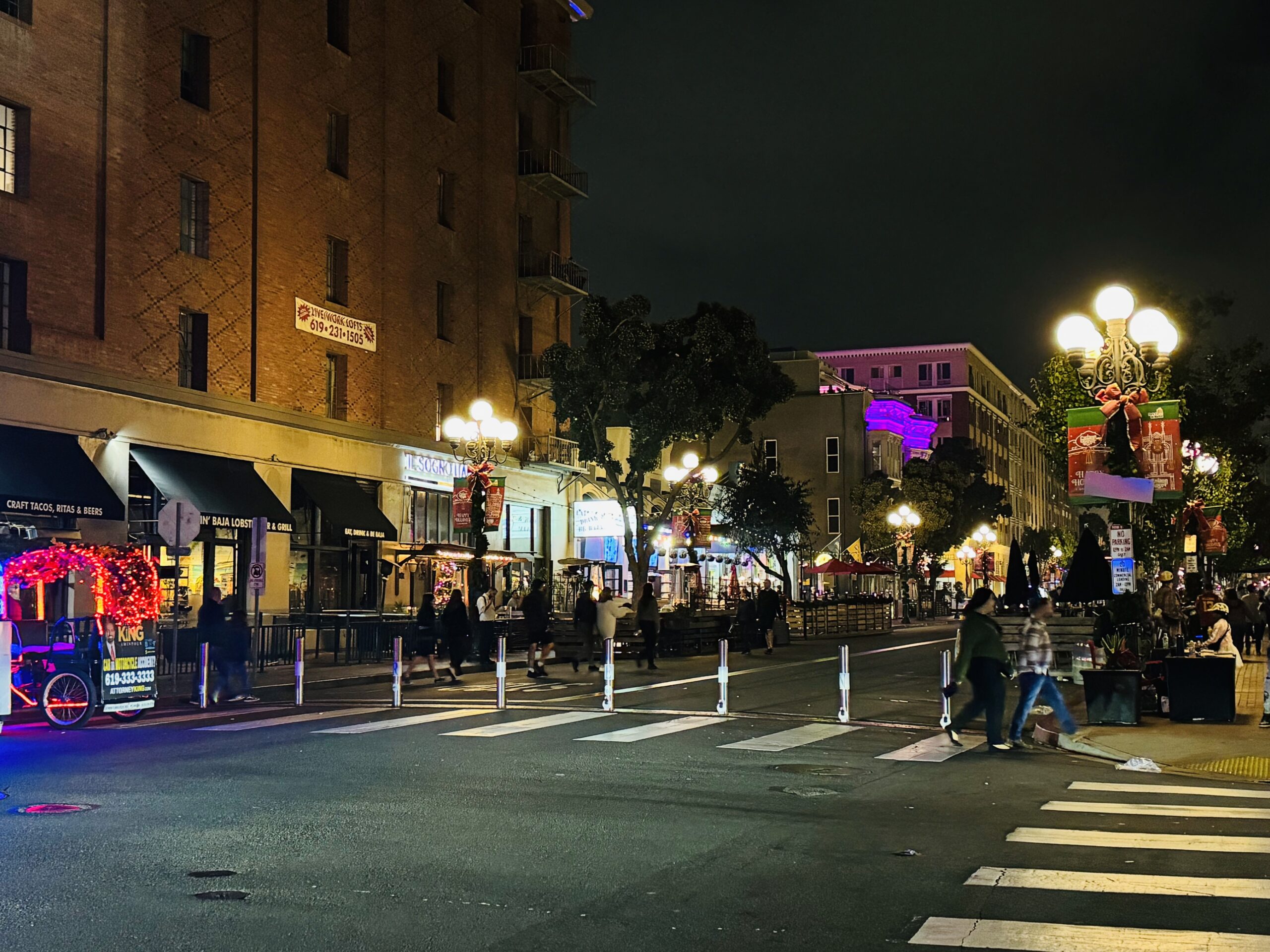 19 Best Gaslamp Quarter Bars for an Epic Night Out