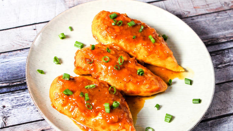 This Baked Bbq Chicken Is Easy To Prepare, Juicy, And Full Of Flavor ...