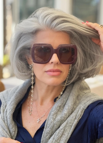 graue haare: die 4 schönsten frisuren für stilvolle frauen jeden alters