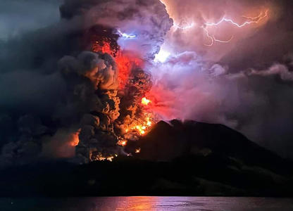 Over 2,100 people forced to evacuate after massive volcanic eruption<br><br>