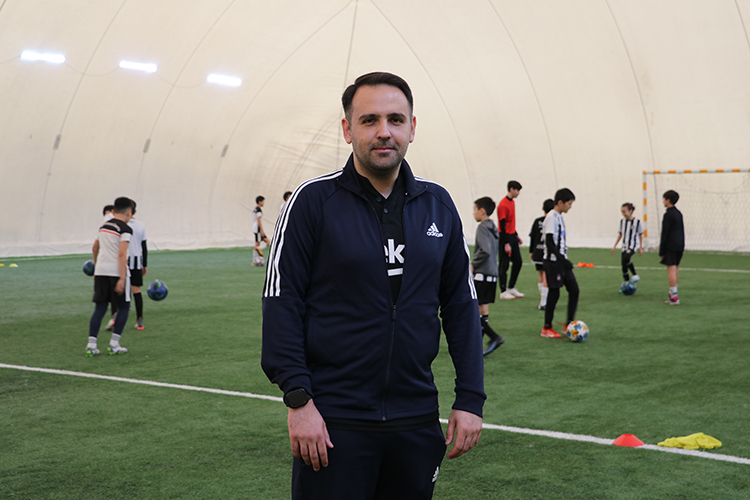 kazakistan'da geleceğin futbolcuları beşiktaş okullarında yetişiyor