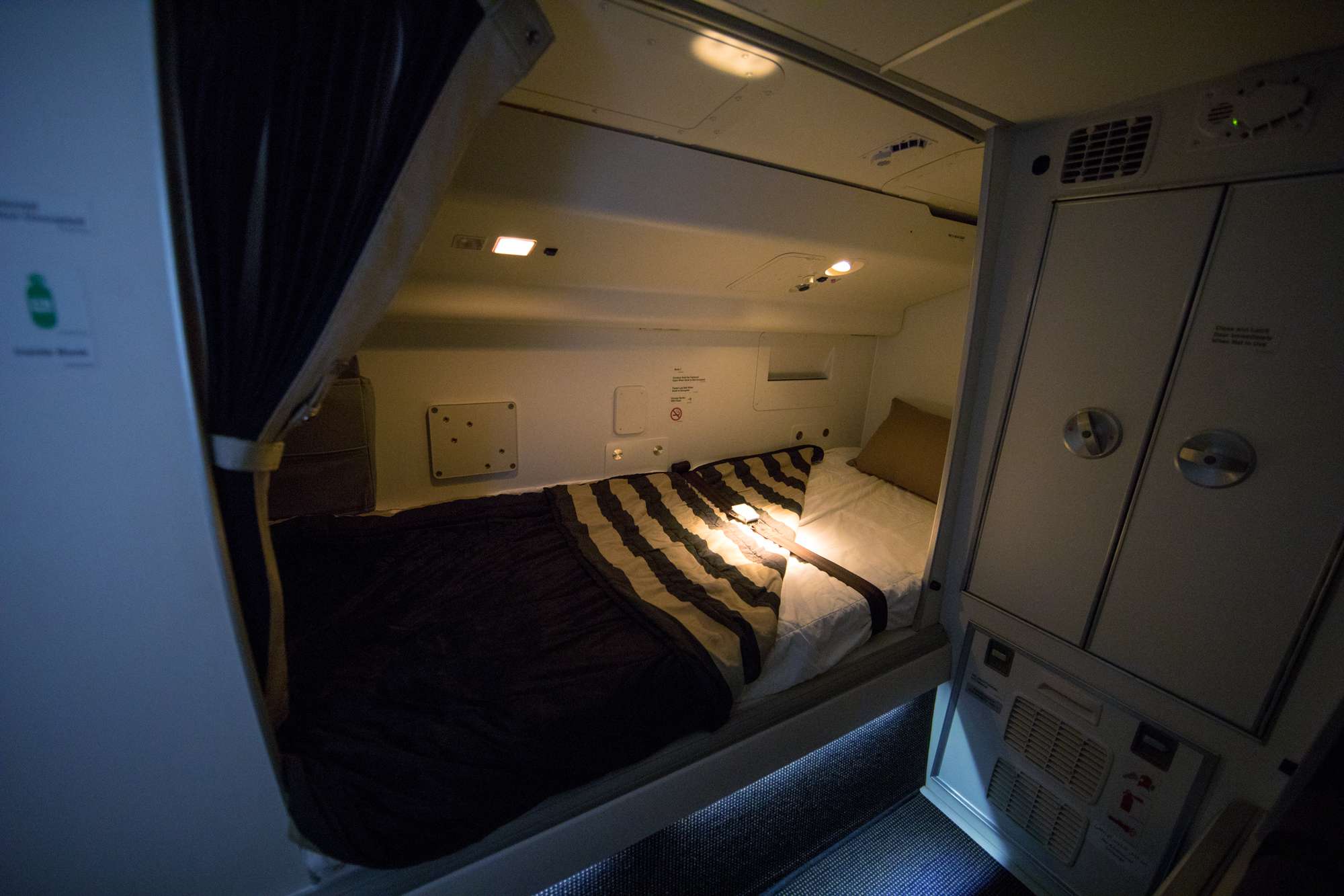 here's where pilots and flights attendants sleep on long-haul flights