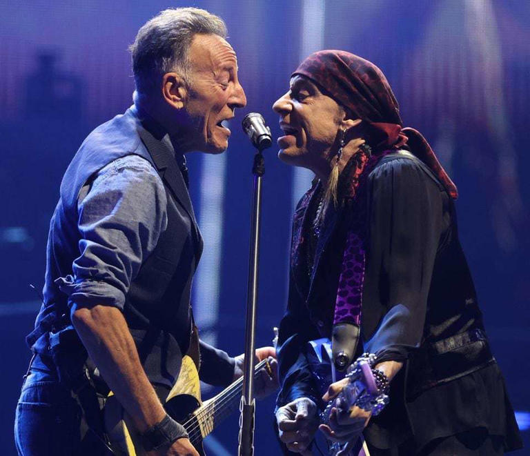 Bruce Springsteen and E Street Band at JMA Dome in Syracuse Concert