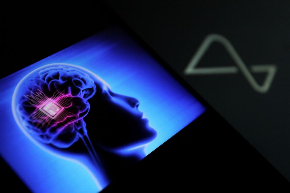 εμφύτευμα neuralink: το μυαλό ή η τεχνητή νοημοσύνη είναι ο κυρίαρχος;