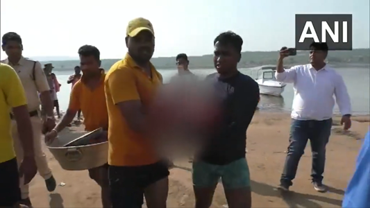 7 dead after boat with 50 passengers capsizes in India<br><br>