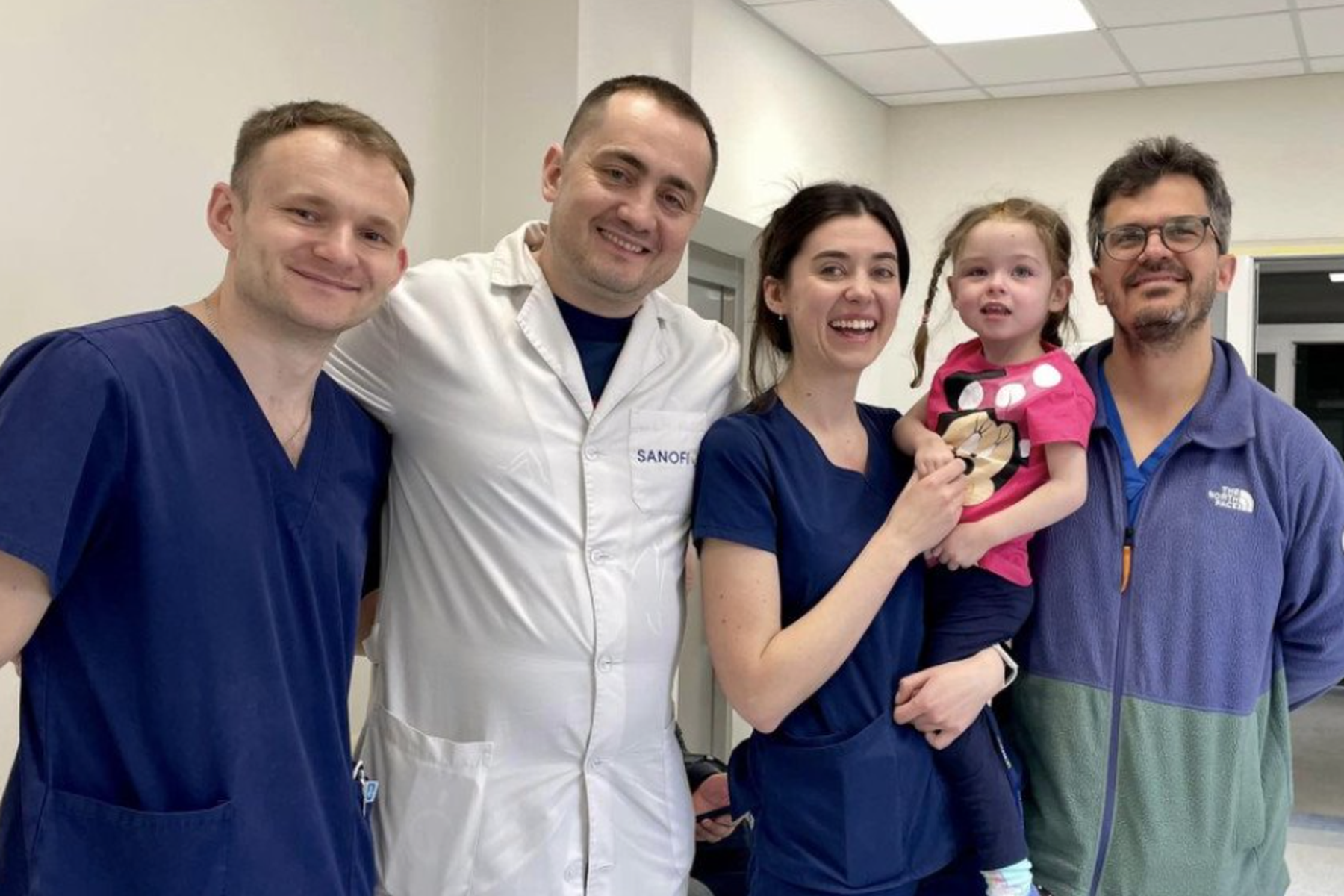 good news zum wochenende: chirurgen retten vierjährige mit hirn-op