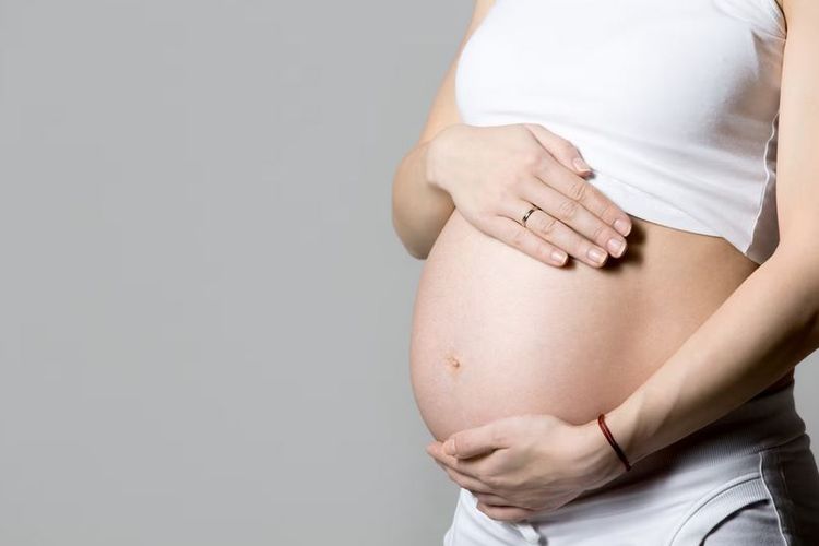 mitos bentuk perut ibu hamil menandakan jenis kelamin janin, benarkah?