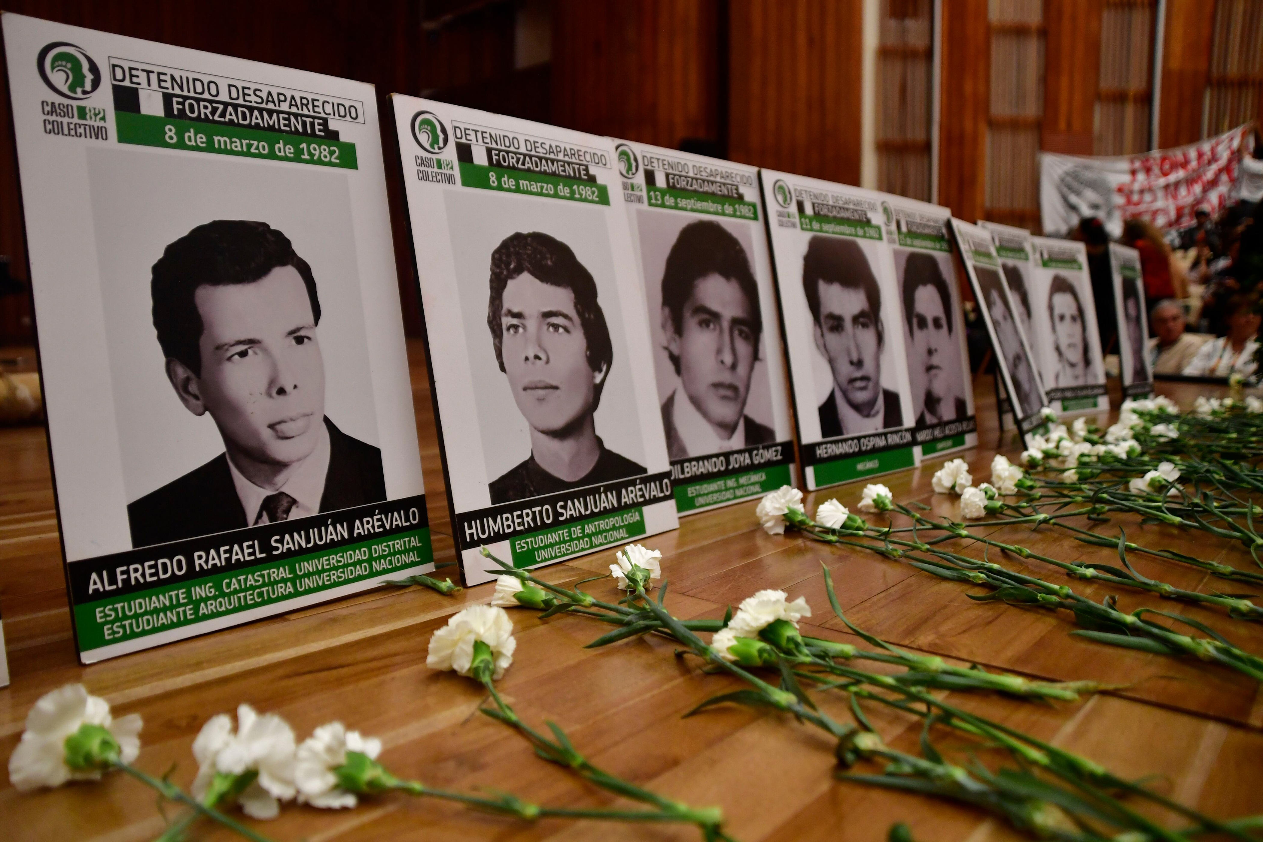 así se logró el grado de 8 estudiantes de la u. nacional desaparecidos hace 42 años