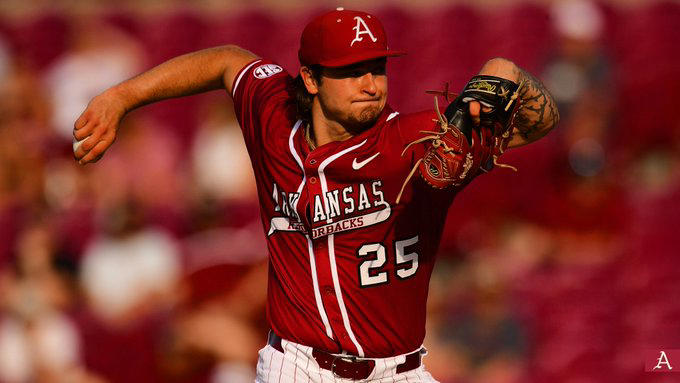 Diamond Hogs break loose late to win series at South Carolina