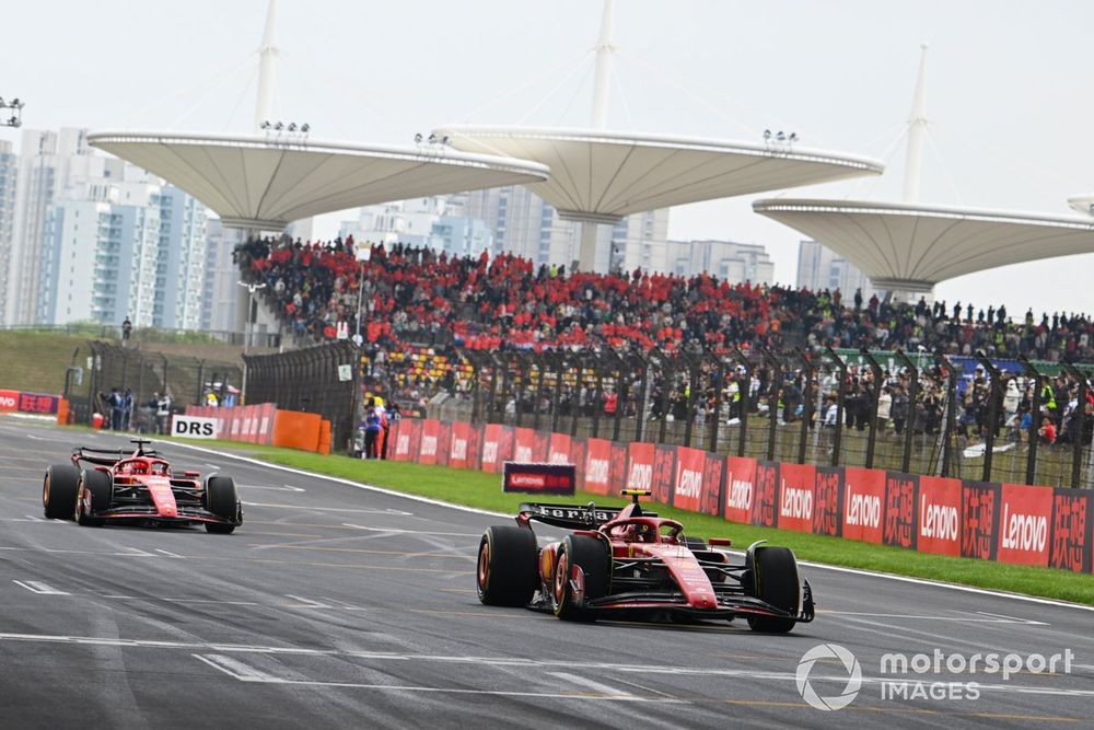 f1: leclerc e sainz divergem sobre conversa após corrida sprint