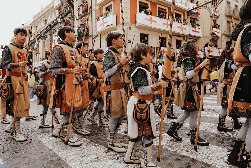 évszázadok óta karnevállal ünneplik a spanyolok a mórok legyőzését