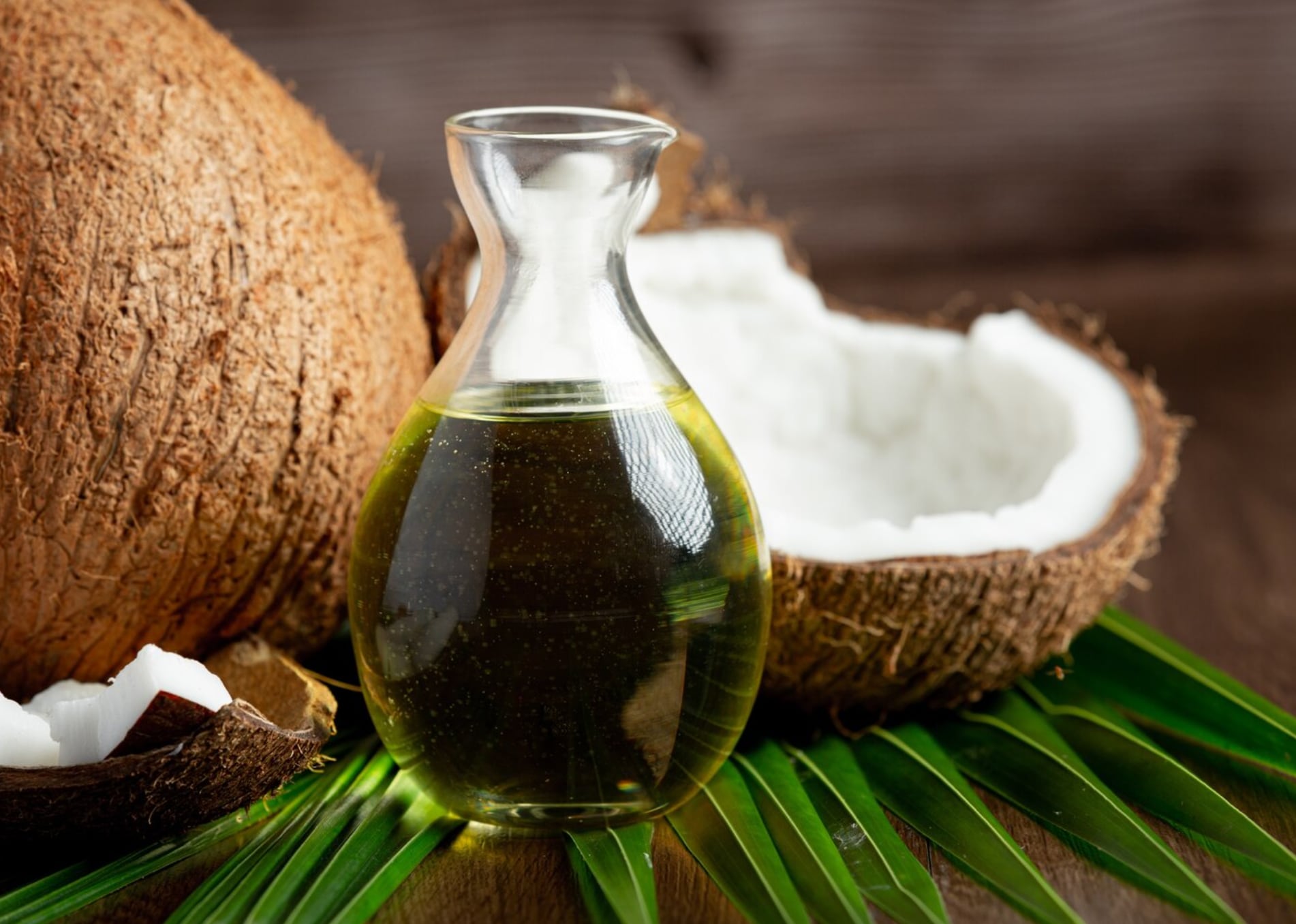 seis beneficios del aceite de coco para humectar la piel