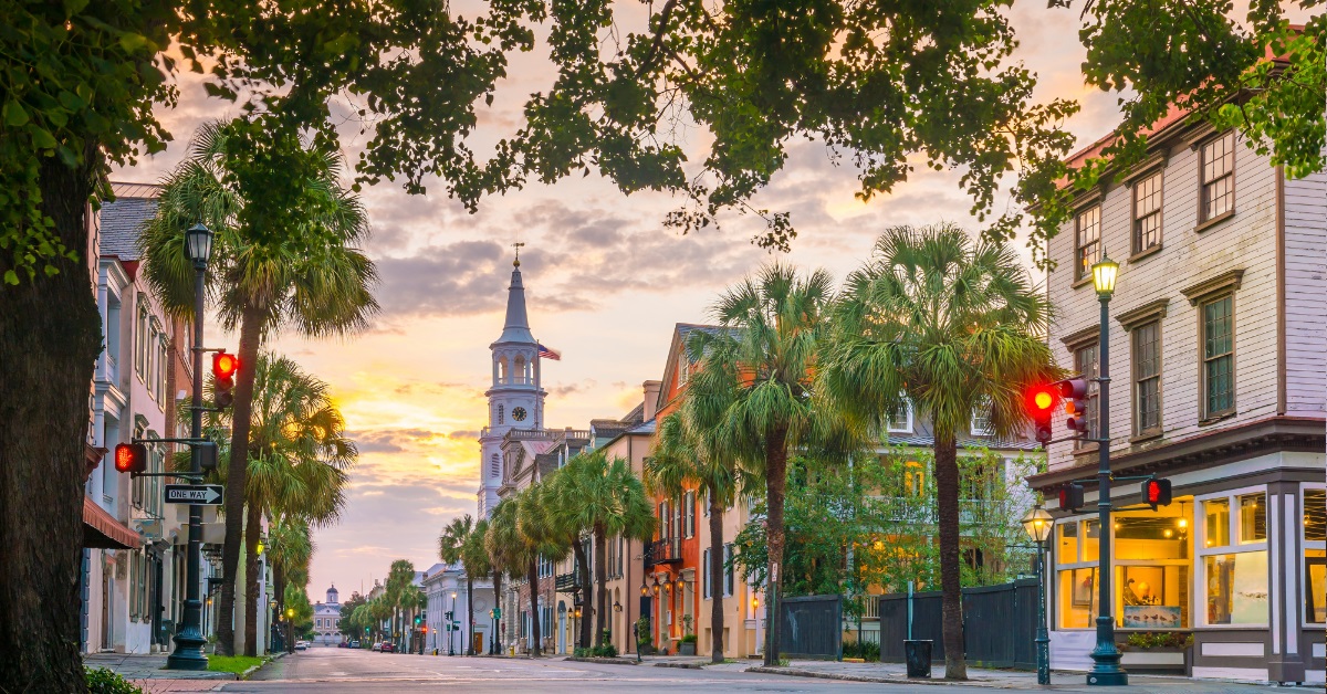 <p> The biggest city in South Carolina is Charleston, giving you plenty of options when it comes to making the place your own, either on vacation or to live there. </p> <p> The city features parks to visit, golf courses to play, and bus tours for visitors who want to learn more about its rich history. You can head to some of the barrier islands in the city to check out beaches and water activities. </p>