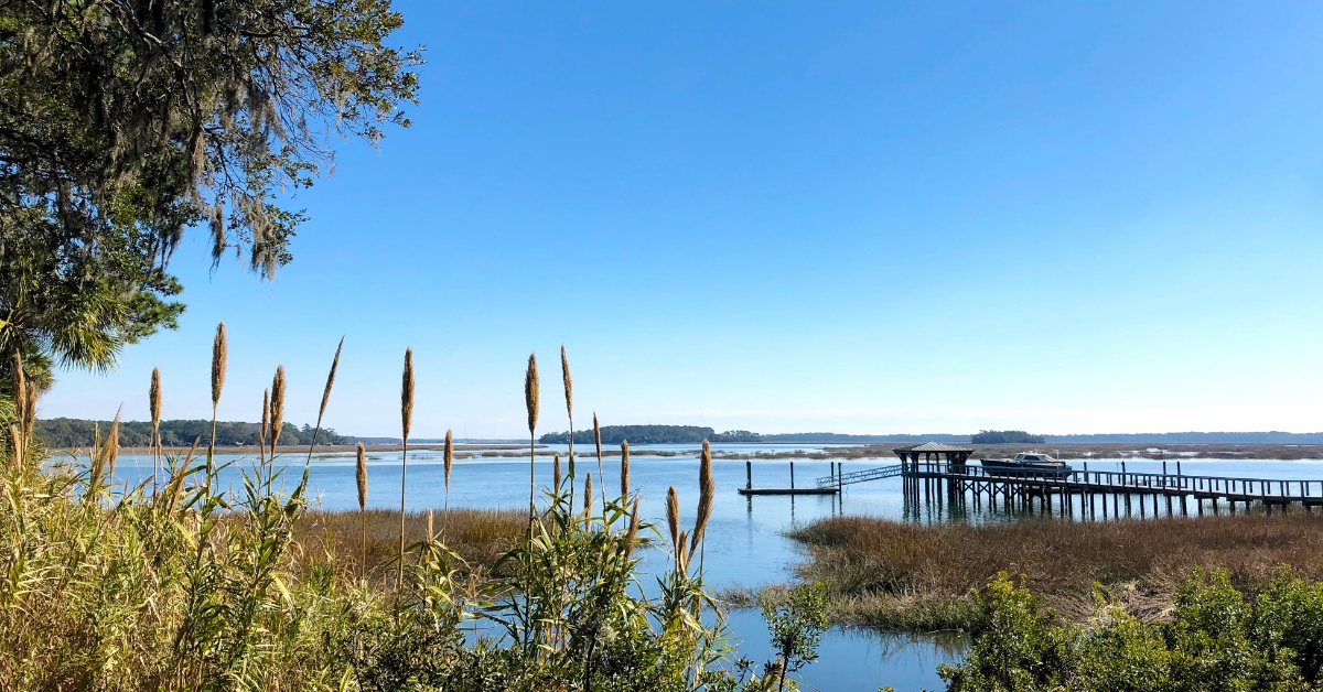 <p> Take a break from city life for a more relaxing time in Bluffton near Hilton Head. The town has beautiful galleries featuring local artists.  </p> <p> You can also check out the local market for fresh foods to eat during your stay, head outdoors for water activities along the town’s river, or play a round of golf. </p> <p>  <a href="https://financebuzz.com/top-travel-credit-cards?utm_source=msn&utm_medium=feed&synd_slide=13&synd_postid=17887&synd_backlink_title=Earn+Points+and+Miles%3A+Find+the+best+travel+credit+card+for+nearly+free+travel&synd_backlink_position=7&synd_slug=top-travel-credit-cards"><b>Earn Points and Miles:</b> Find the best travel credit card for nearly free travel</a>  </p>