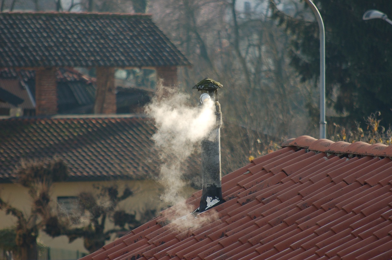 jak je to s kouřem z komínů a kdy soused zachází už opravdu daleko?
