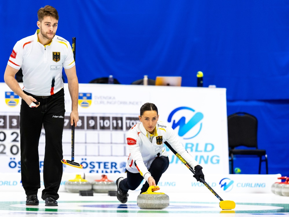 deutsches curling-team siegt doppelt zum start der mixed-wm