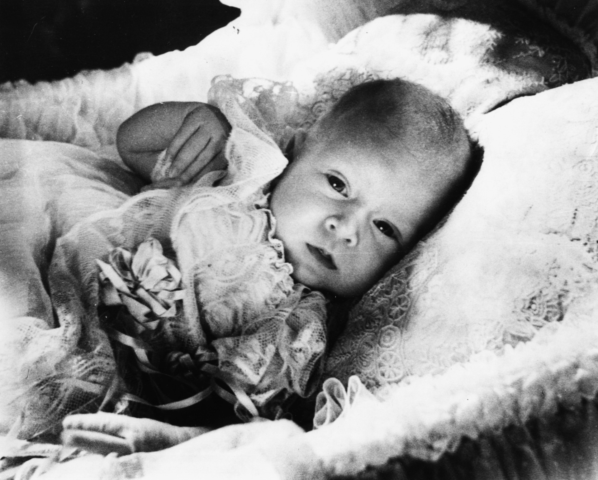 Prince Charles as a newborn in his crib in 1949.<p>You may also like:<a href="https://www.starsinsider.com/n/337627?utm_source=msn.com&utm_medium=display&utm_campaign=referral_description&utm_content=203154v10en-au"> Meet the famous figures who have battled cancer</a></p>